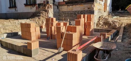 241764054 116614780732635 6482911819680596730 n